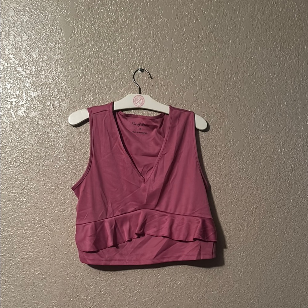 Rio of stars medium Pink Ruffled Crop Tank Top